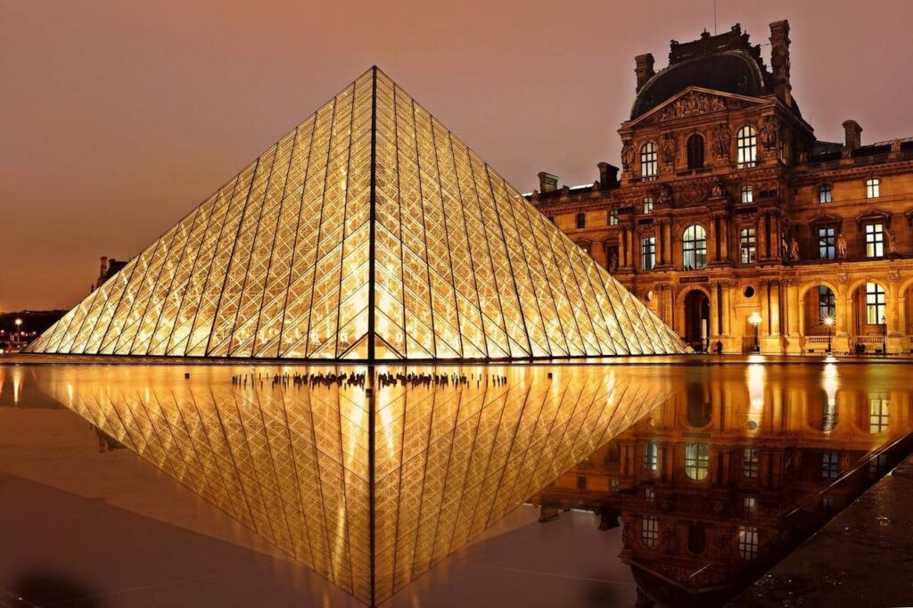 Museo del Louvre